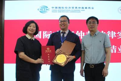 Cn